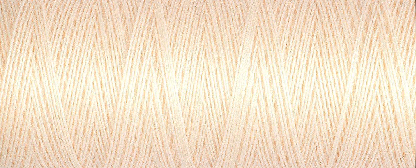 100 m Reel Gütermann Recycled Sew-All Thread in Cream, no. 414