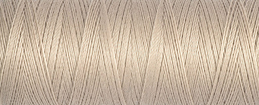 100m Reel Gütermann Recycled Sew-All Thread in Sandy Beige 722