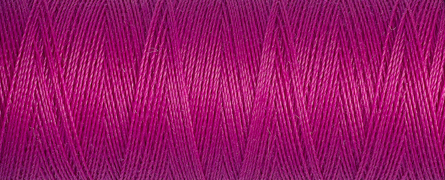 100 m Reel Gütermann Recycled Sew-All Thread in Hot Magenta, no. 877