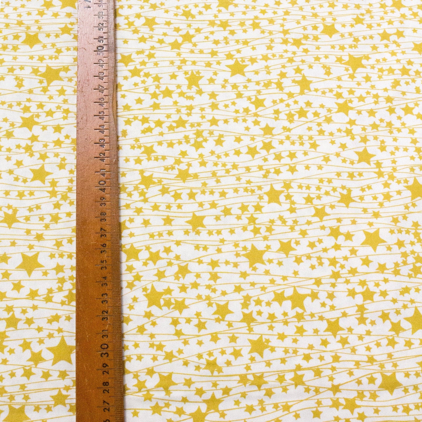 Art Gallery Fabrics Fine Cotton 'Twinkle Stars'