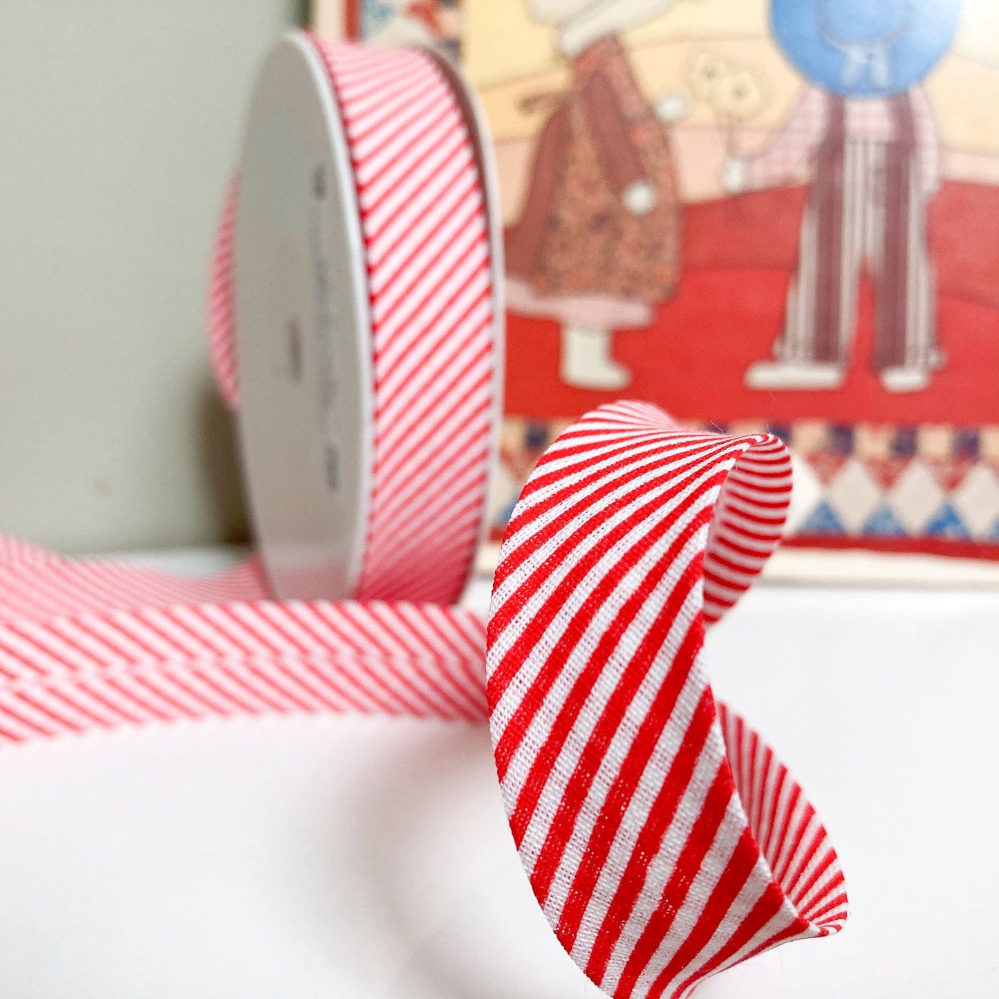 20 mm Cotton Bias Binding in Red and White Candy Stripe