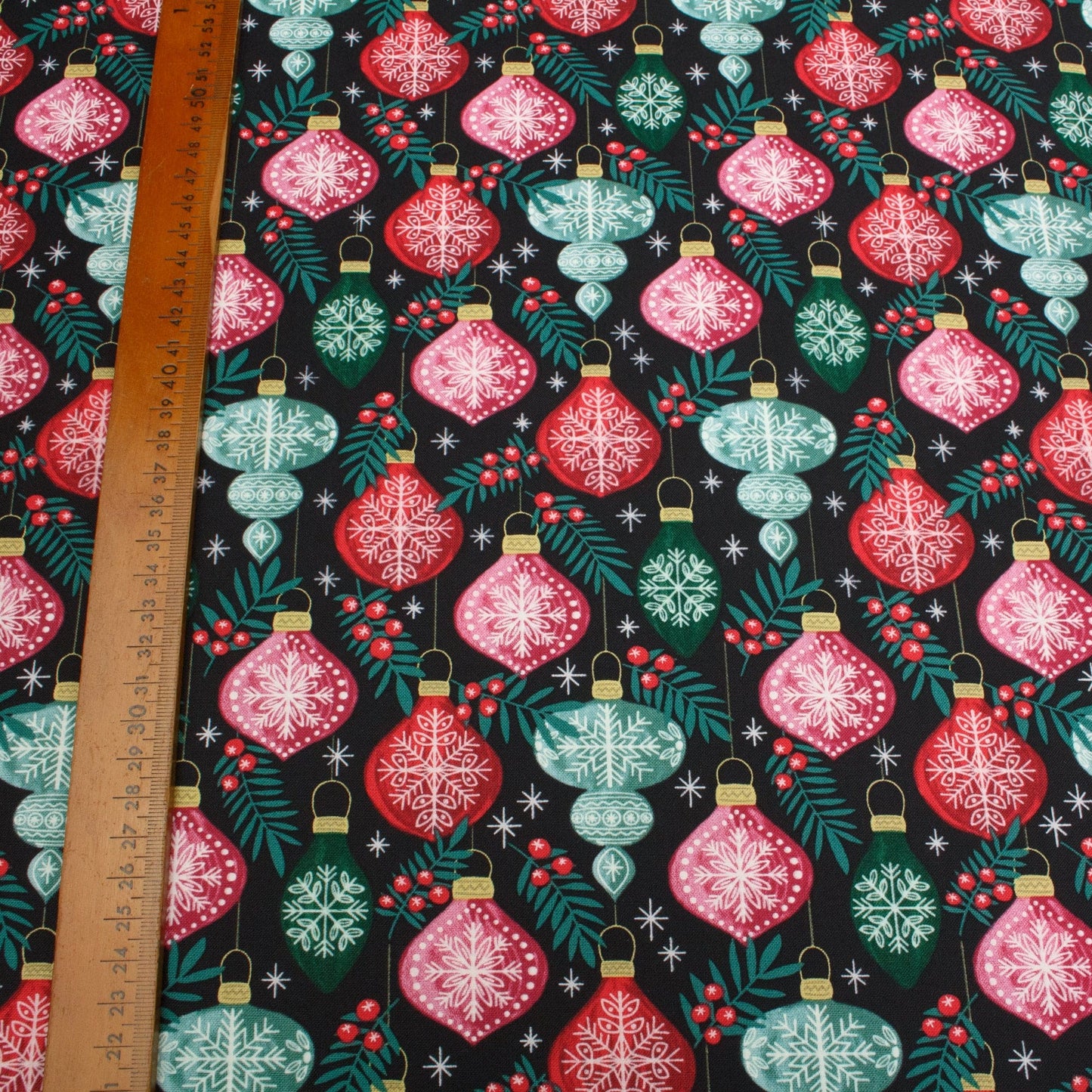 Cloud 9 Organic Quilting Cotton 'Berries & Baubles'