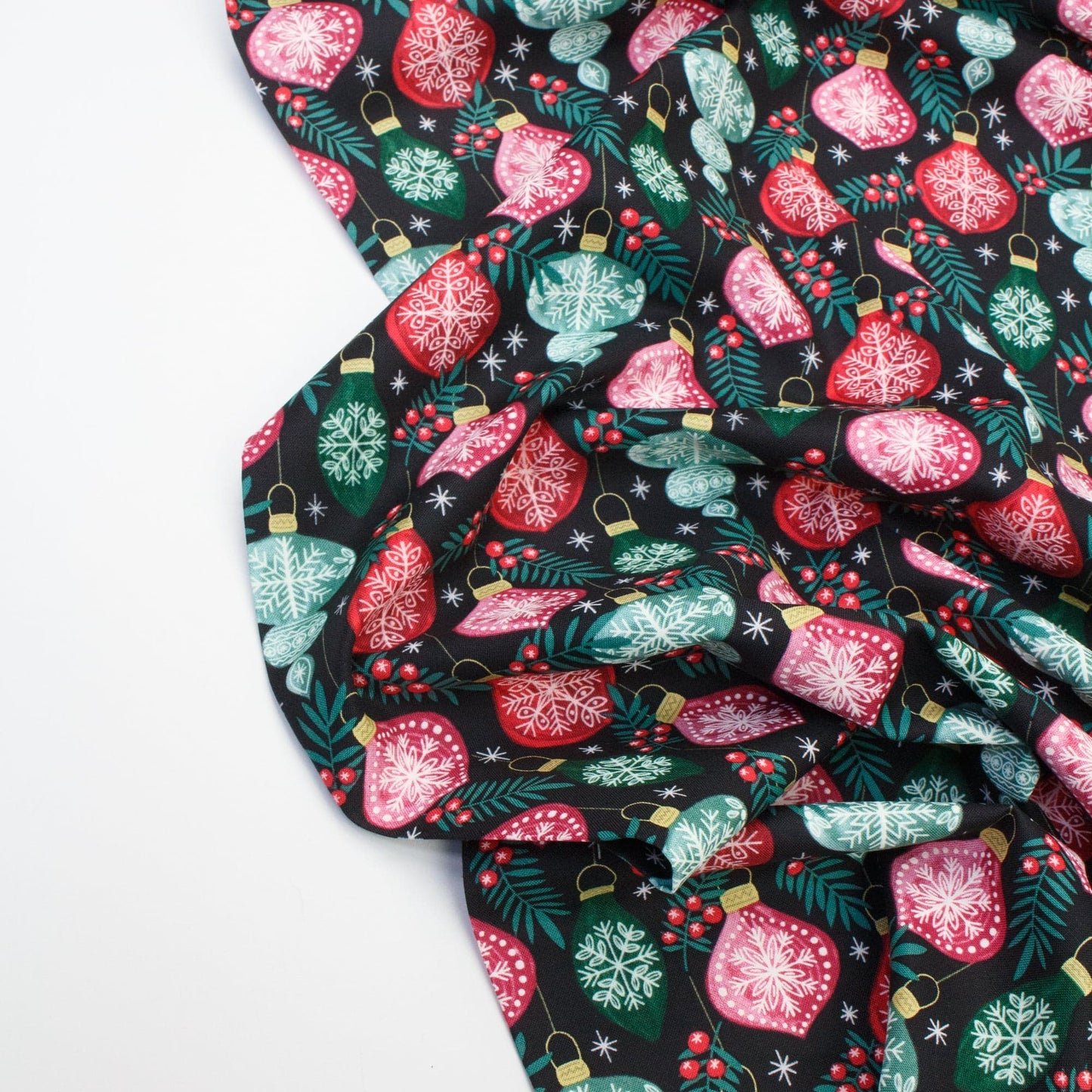 Cloud 9 Organic Quilting Cotton 'Berries & Baubles'
