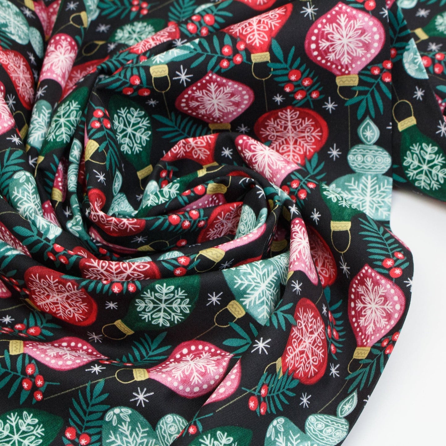 Cloud 9 Organic Quilting Cotton 'Berries & Baubles'