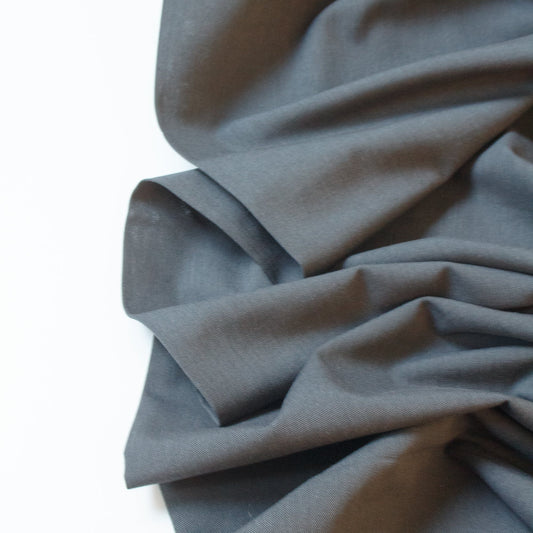Cloud 9 Cirrus Solids: Organic Cotton Yarn-Dyed Crossweave in 'Midnight'