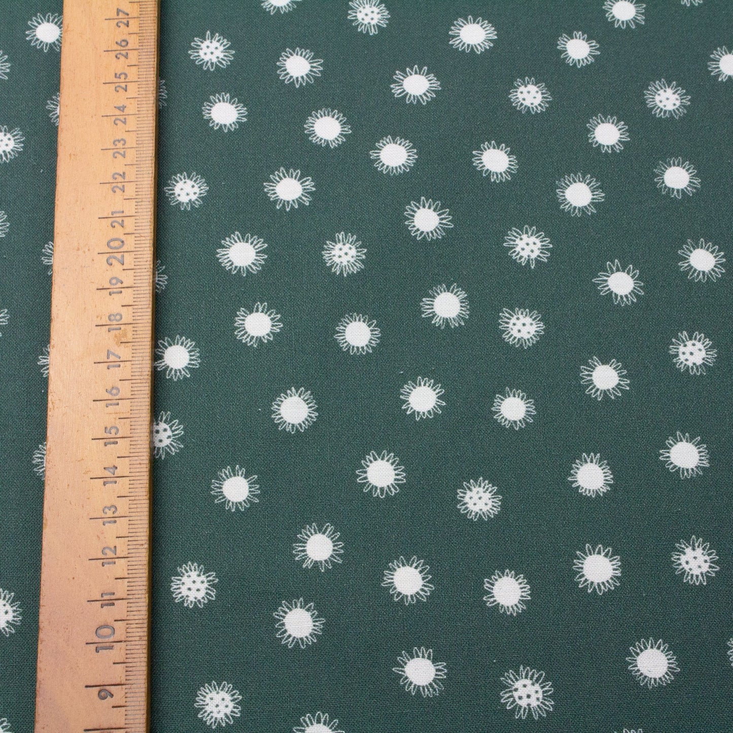 Cloud 9 Organic Quilting Cotton 'Daisy Dots'