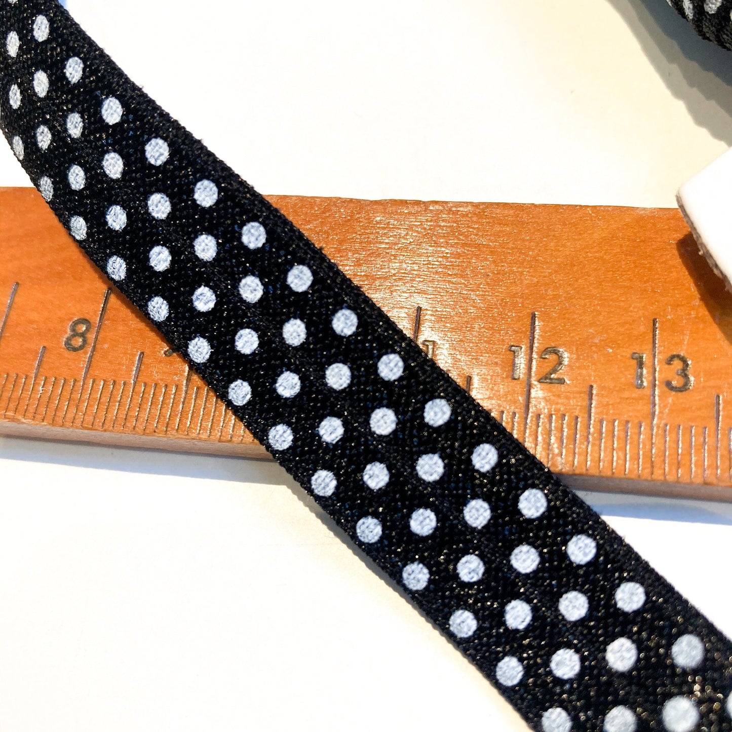 16 mm Foldover Elastic in Black with White Polka Dots