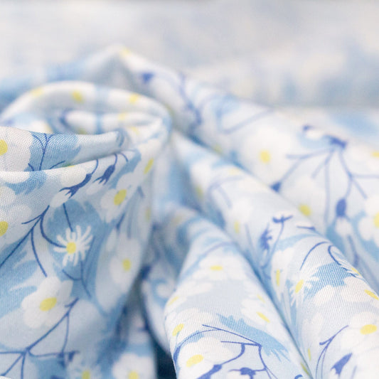Liberty Fabrics Tana Lawn™ 'Mitsi' in Pale Blue