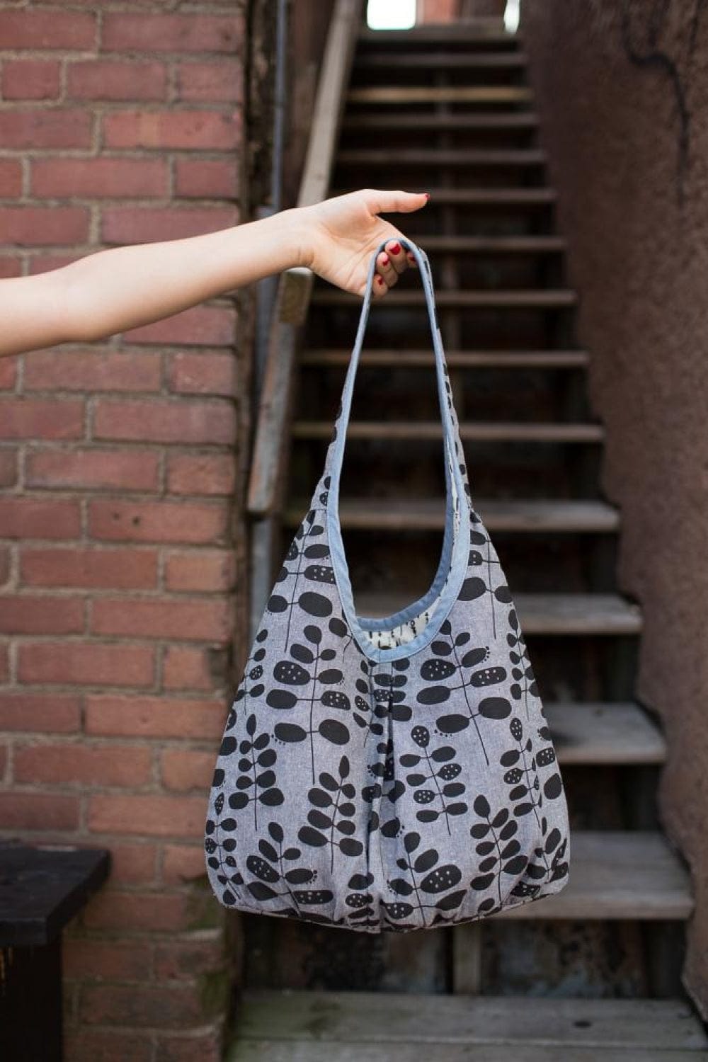 Noodlehead: Runaround Bag