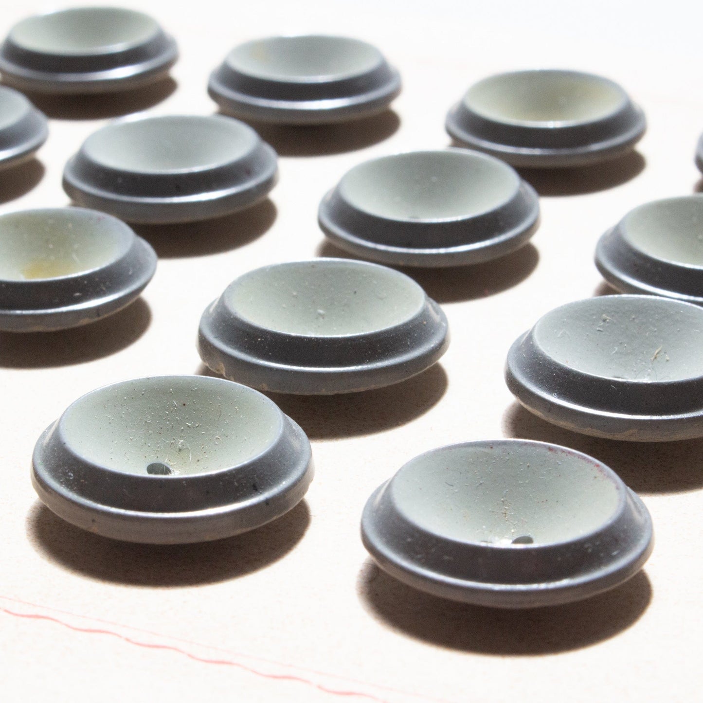 6 Vintage Italian Plastic Buttons in Shades of Grey - 20 mm